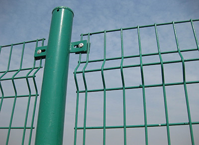 雙邊絲護欄的特色包含什么？